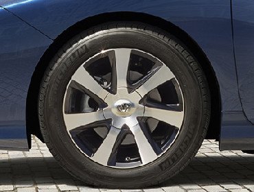 17-in. Engraved Alloy Wheels