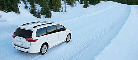 2018 Toyota Sienna performance