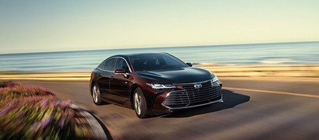 2019 Toyota Avalon Hybrid performance