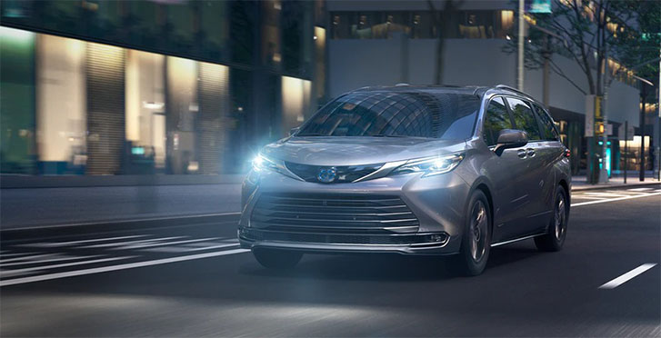 2021 Toyota Sienna performance