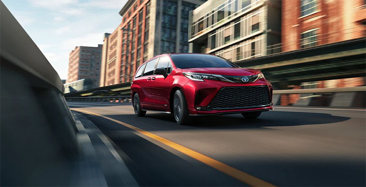 2021 Toyota Sienna performance