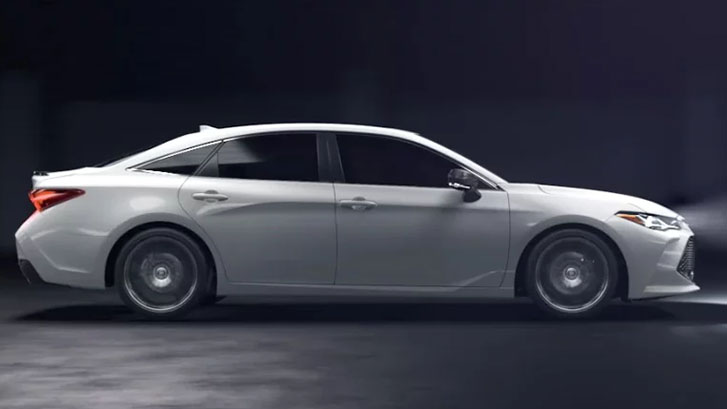 2022 Toyota Avalon Hybrid performance