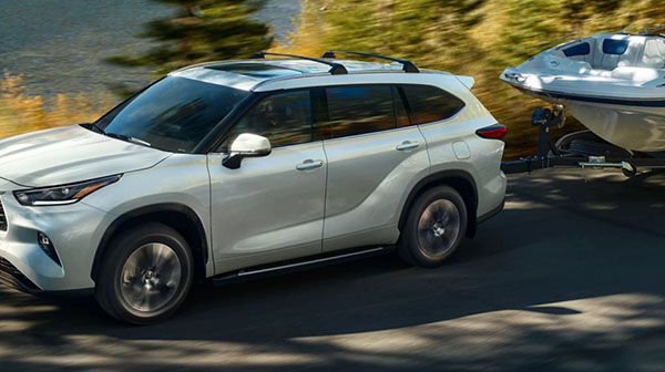 2025 Toyota Highlander performance