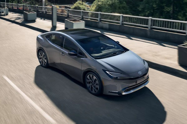 2025 Toyota Prius Plug-in Hybrid performance