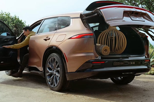 2026 Toyota Crown Signia appearance