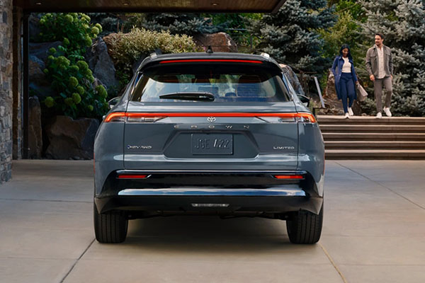 2026 Toyota Crown Signia appearance