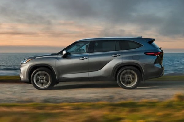 2026 Toyota Highlander Hybrid performance