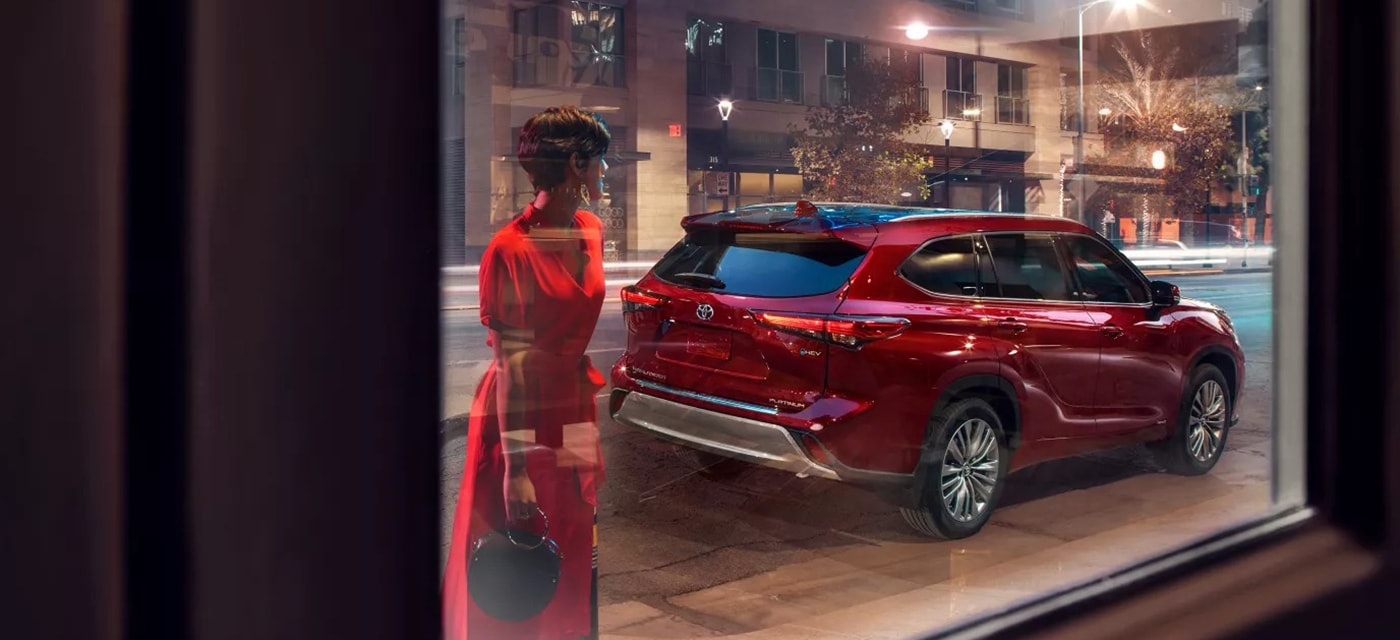 2026 Toyota Highlander Hybrid Safety Main Img