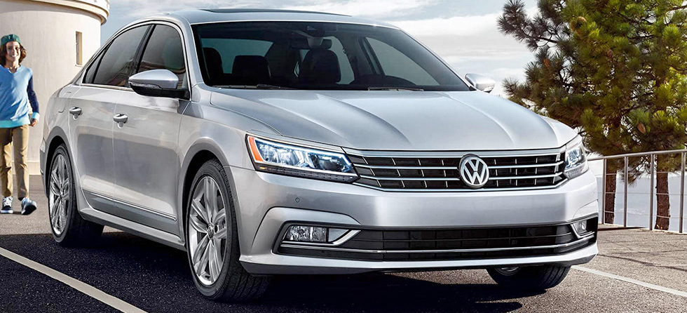 2018 Volkswagen Passat Main Img