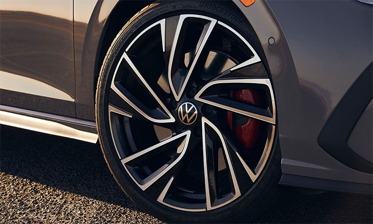 2022 Volkswagen Golf GTI appearance
