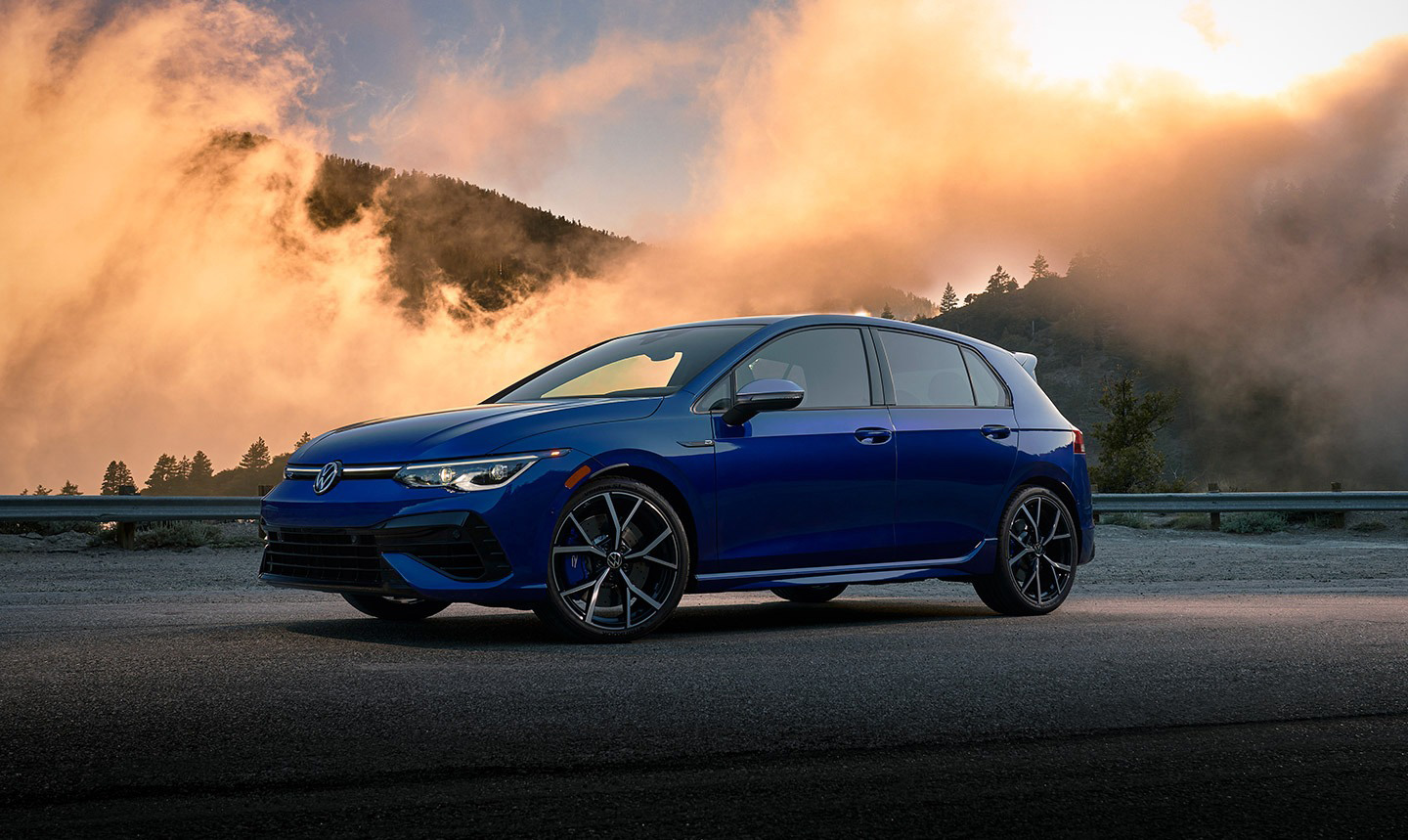 2022 Volkswagen Golf R Appearance Main Img