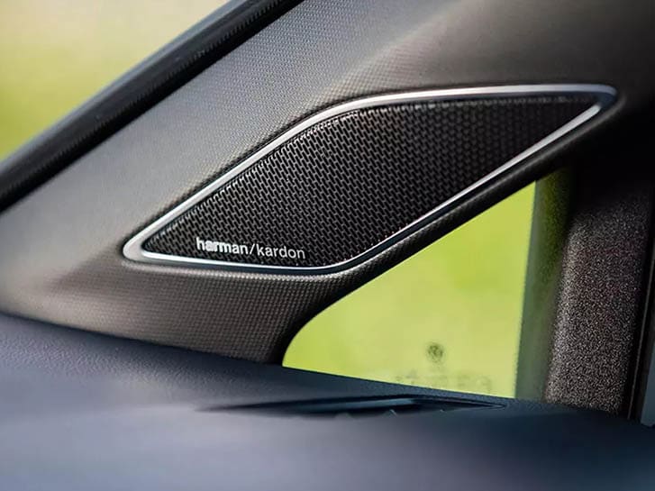 2025 Volkswagen Golf R comfort