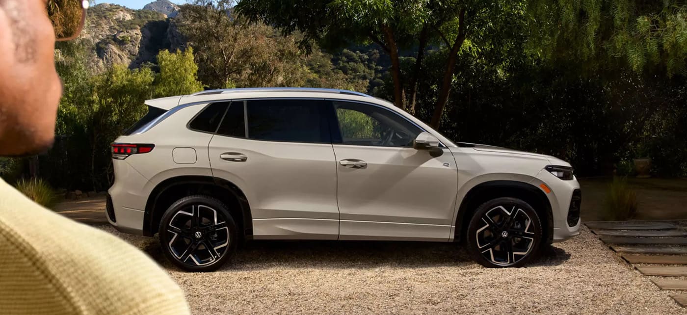 2025 Volkswagen Tiguan Safety Main Img