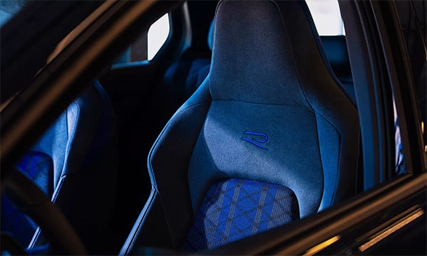 2026 Volkswagen Golf R comfort