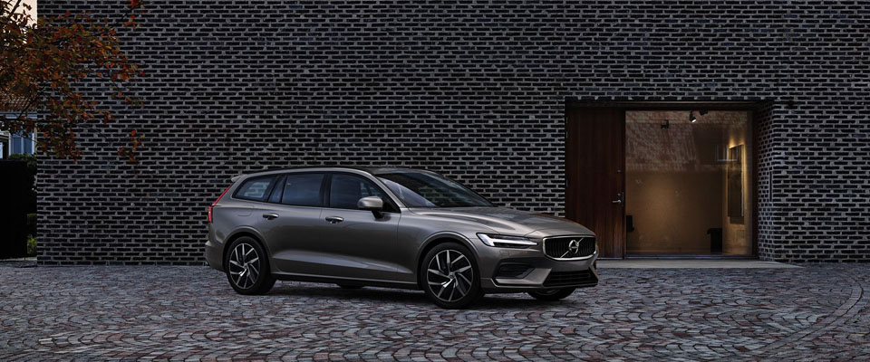 2019 Volvo V60 Main Img