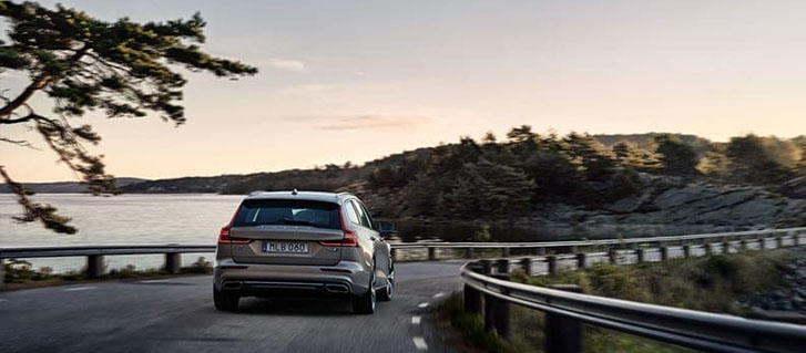 2019 Volvo V60 performance