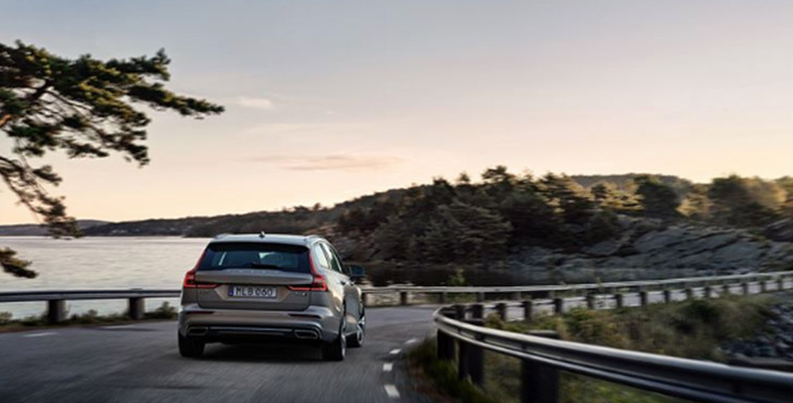 2020 Volvo V60 performance