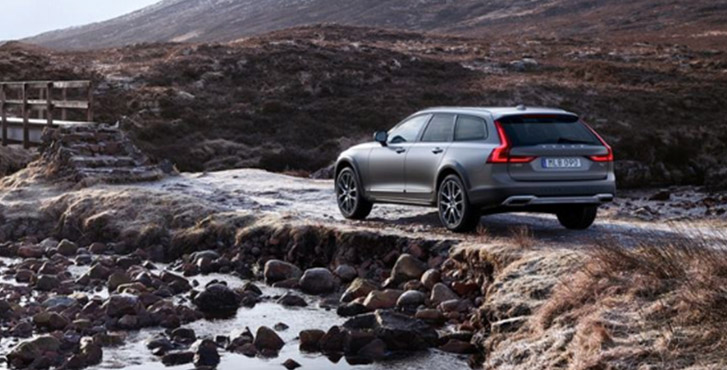 2020 Volvo V90 Cross Country safety