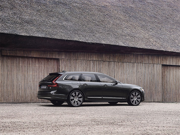 2021 Volvo V90 performance