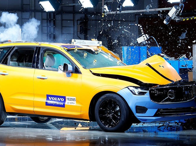 2022 Volvo V60 Cross Country safety