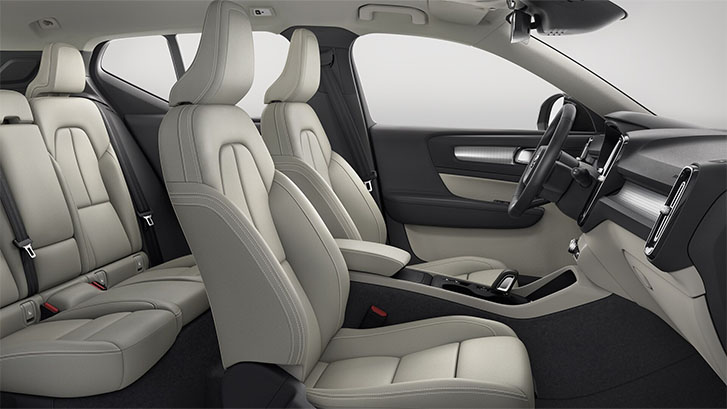 2024 Volvo XC40 comfort