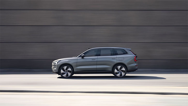 2025 Volvo EX90 performance