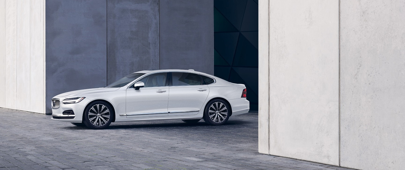 2025 Volvo S90 Main Img