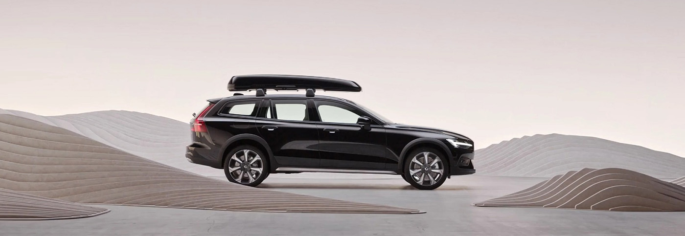 2025 Volvo V60 Cross Country Main Img