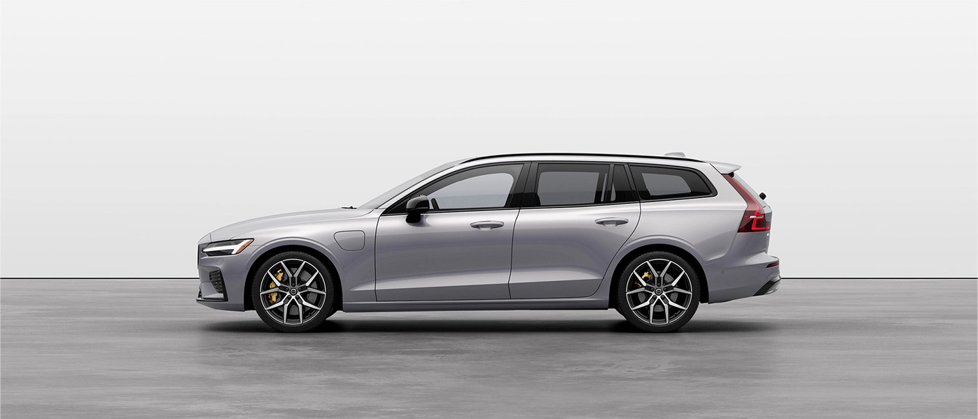 2025 Volvo V60 Main Img