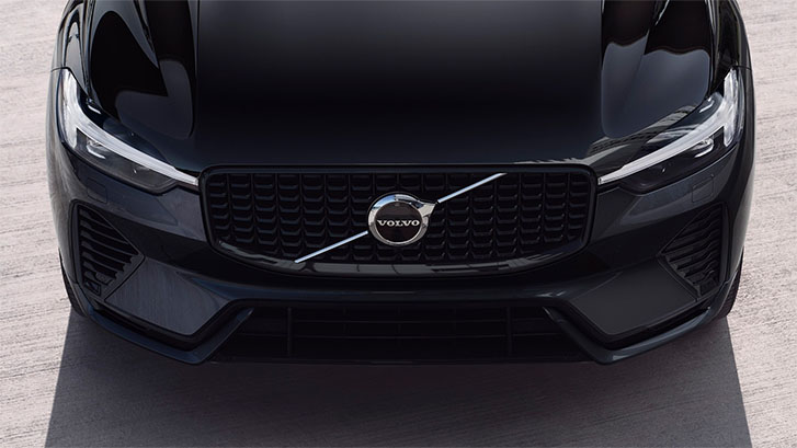 2025 Volvo XC60 Plug-in Hybrid appearance