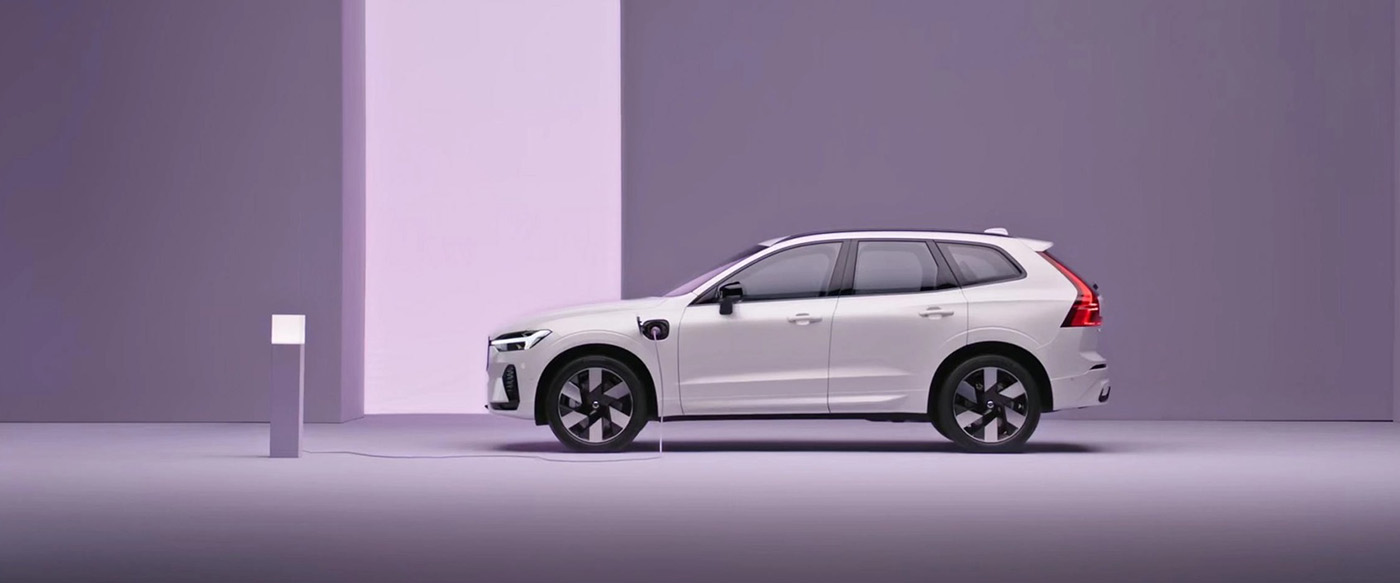 2025 Volvo XC60 Plug-in Hybrid Main Img